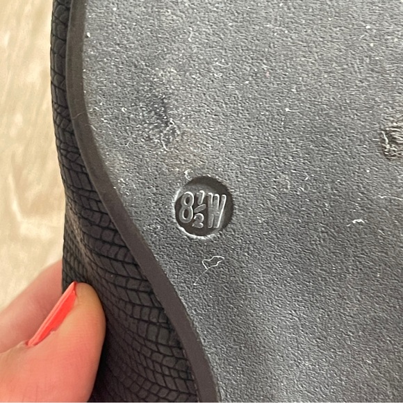 Christian Siriano for Payless Black Textured Flats Size 8 1/2 - Picture 9 of 10